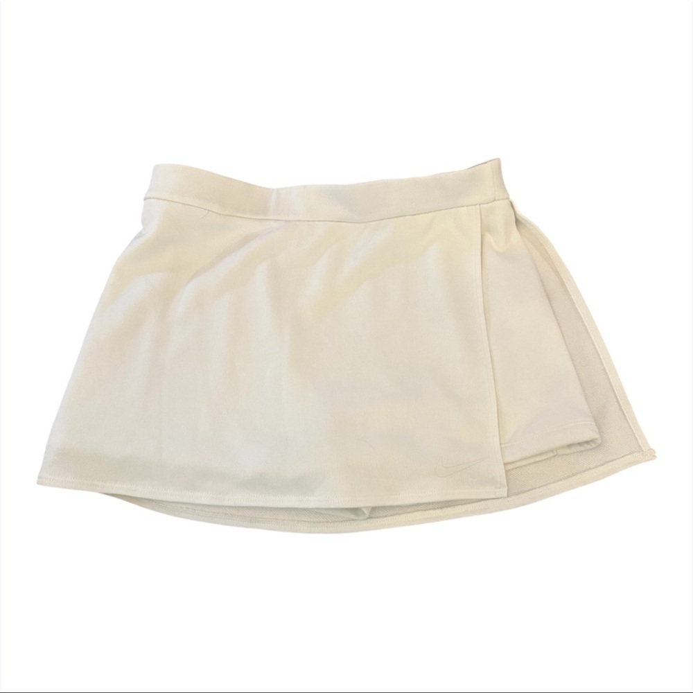 EUC Nike Cream Tennis Skort